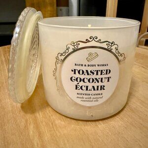 Toasted Coconut Éclair 3-Wick Candle Bath & Body Works/White Barn BBW NWT